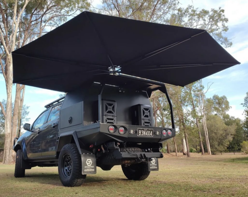 Ineos Grenadier Molle rear storage compartment (Bundle)