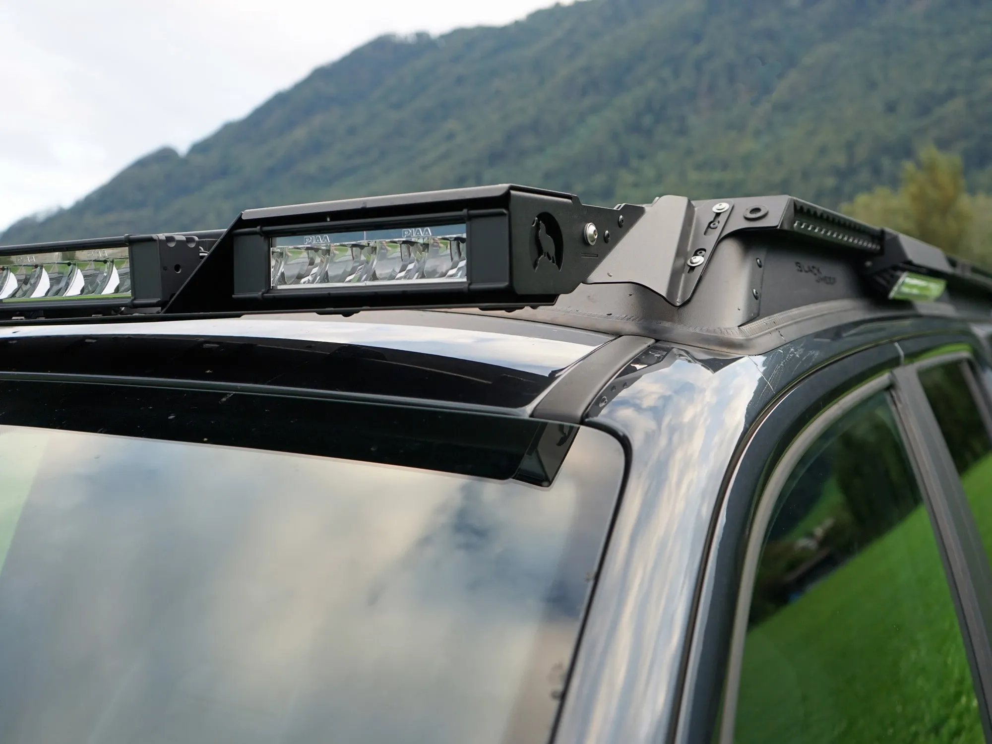 LED-Bar-Halterung mit 4x PIAA RF10 VW Amarok