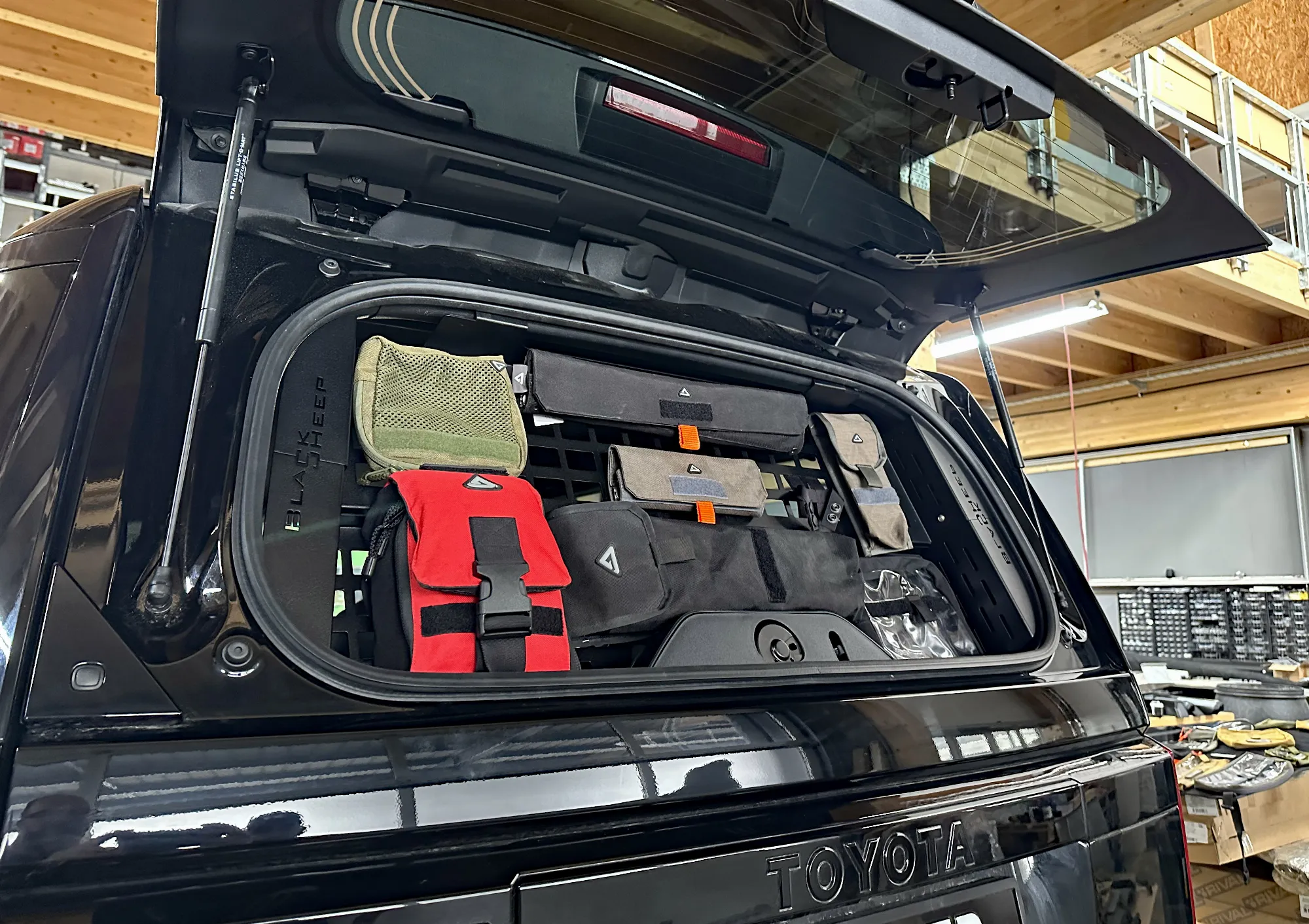 Molle Heckfenster