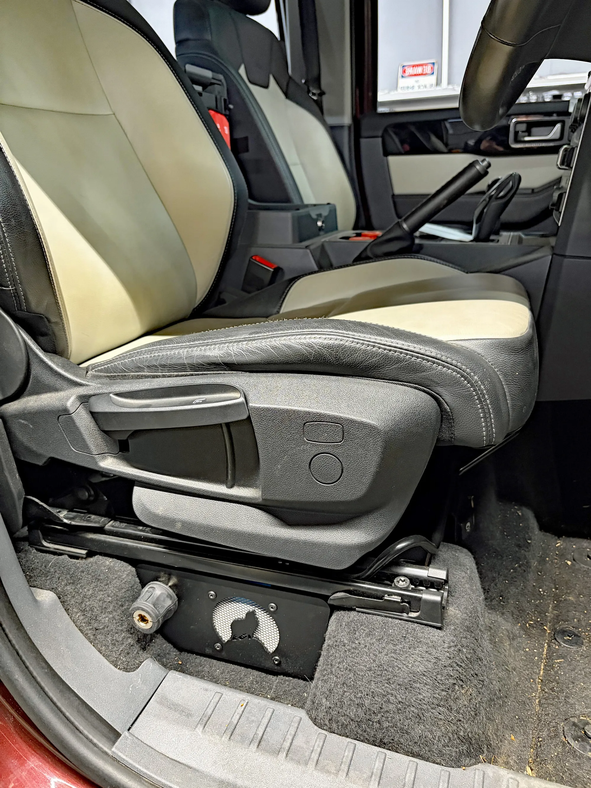 ARB Doppelkompressor Einbausatz unter Sitz(Rechts) - Ineos Grenadier