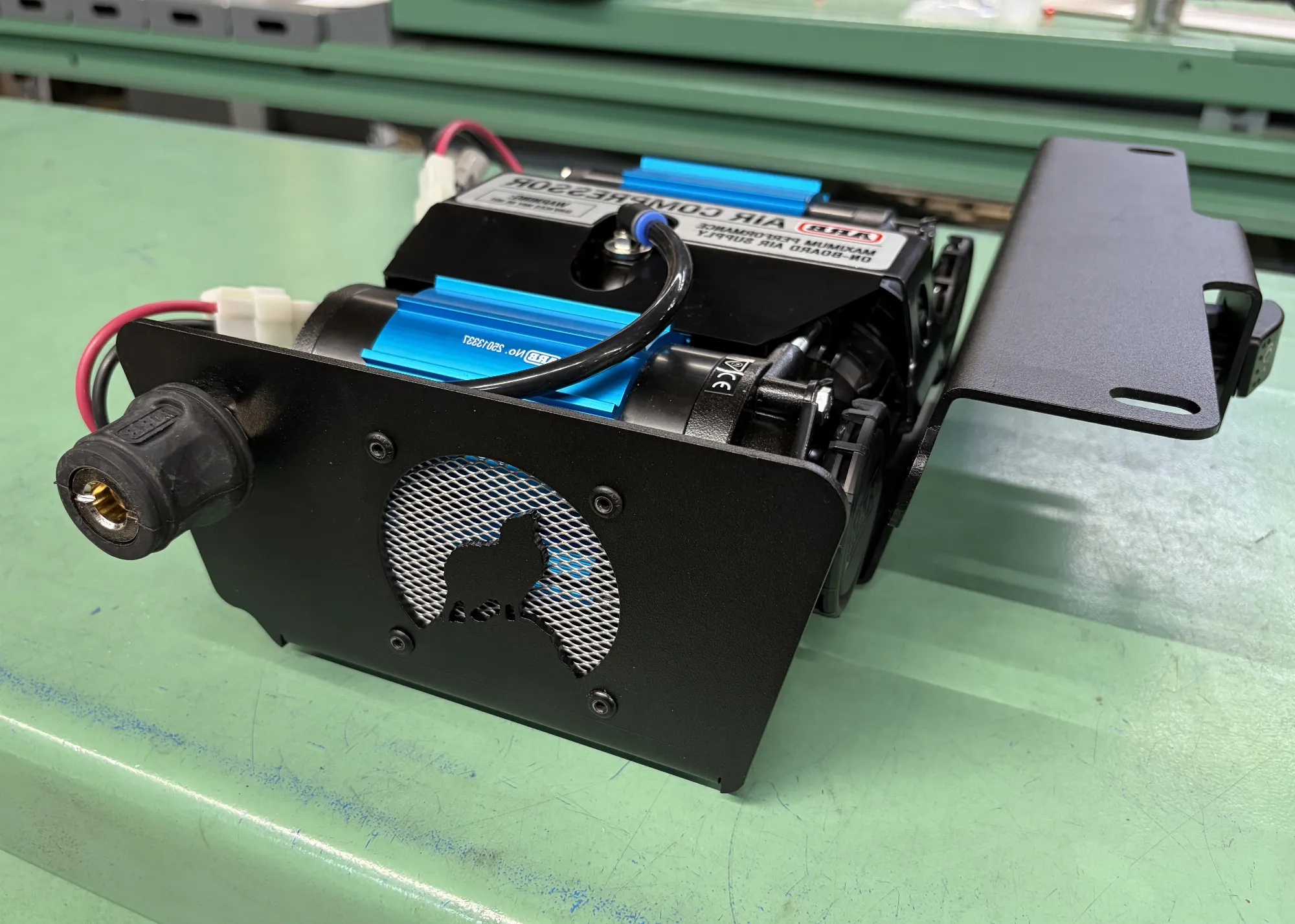 ARB Doppelkompressor Bundle unter Sitz(Rechts) - Ineos Grenadier 